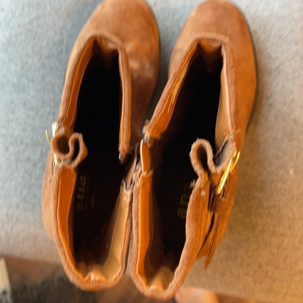 Brown Boot - Picture 4 of 6